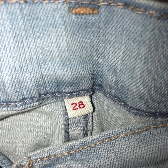 Levi’s - Picture 4 of 4